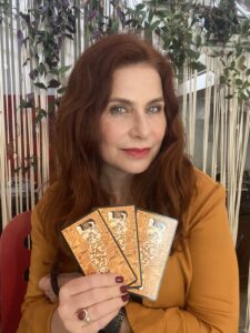 Zoe de Canaris, especialista em Tarot no Personare
