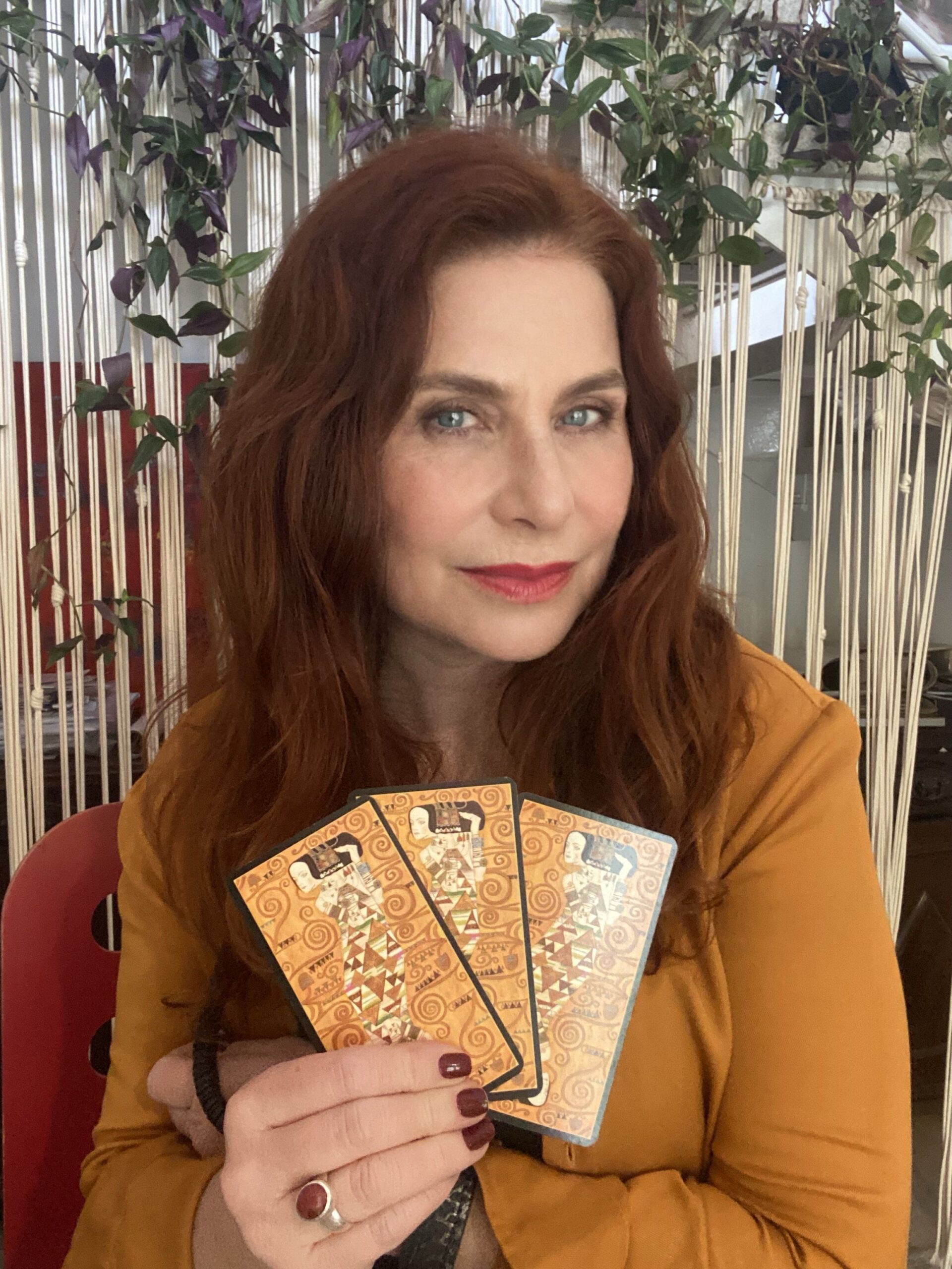 Zoe de Canaris, especialista em Tarot no Personare